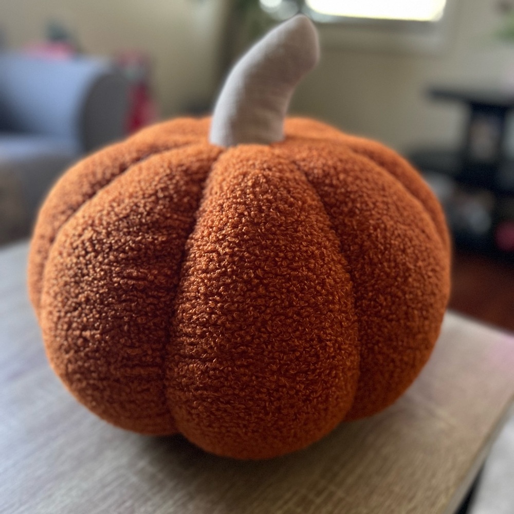 Pumpkin pillow - Picture 3 of 4